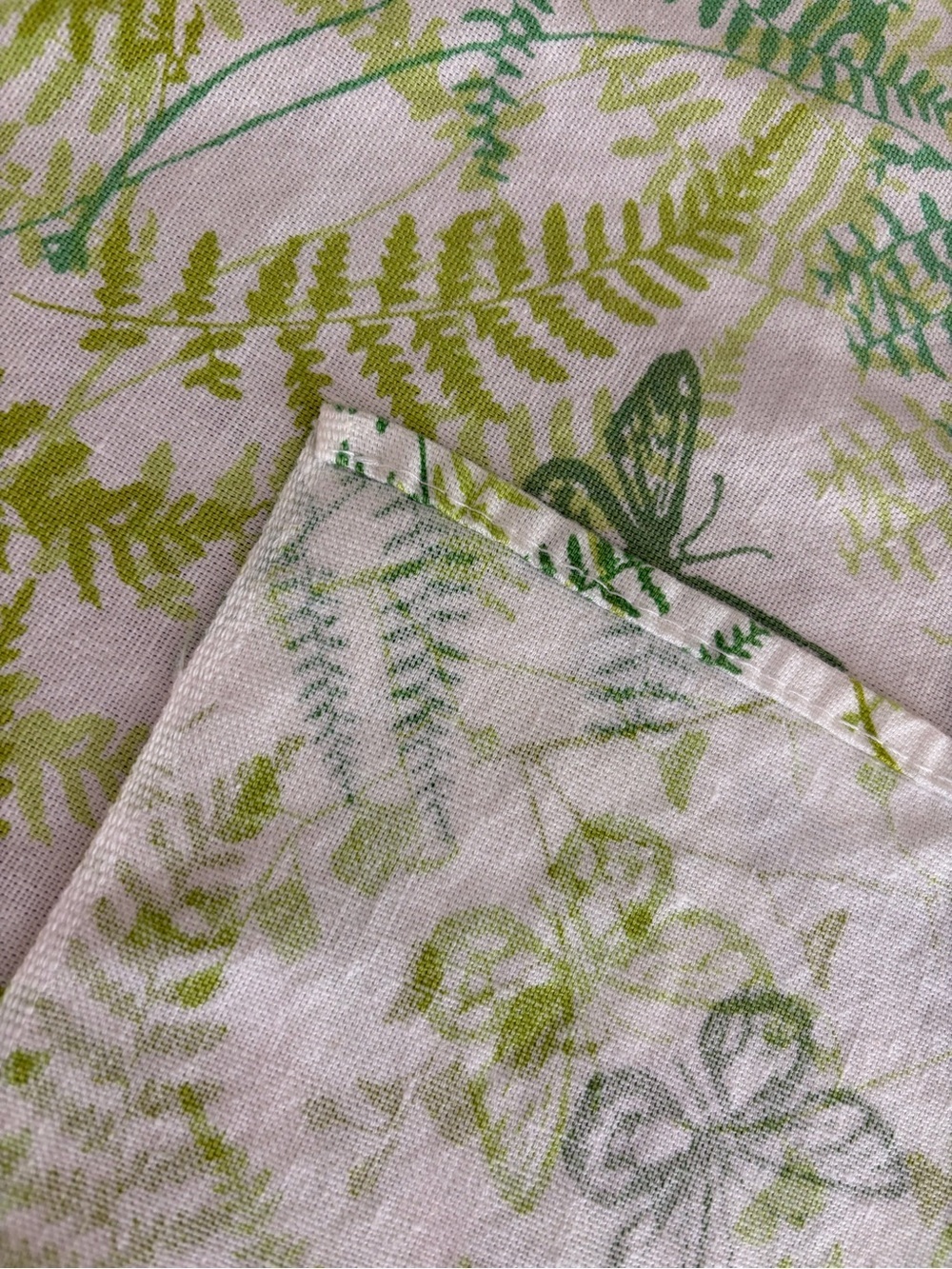 Fern and Butterfly Tablecloth - Picture 4 of 4
